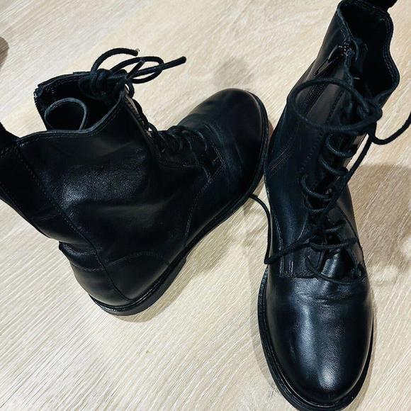 Zara Girls Combat Boots - Picture 2 of 3